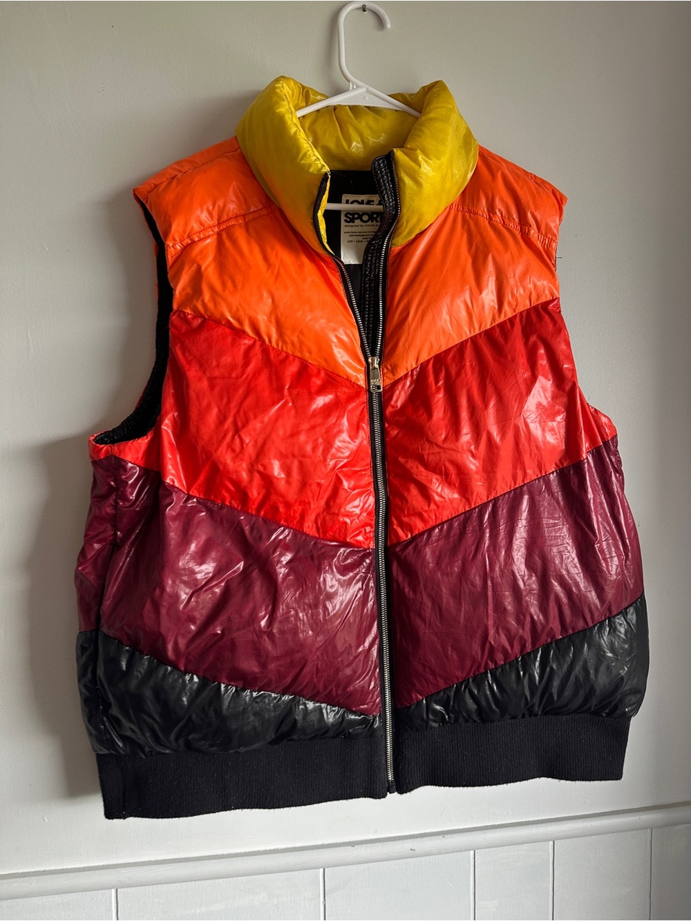 Love & Sports Puffer Vest Shiny Chevron Colorblock Rainbow XXL 20